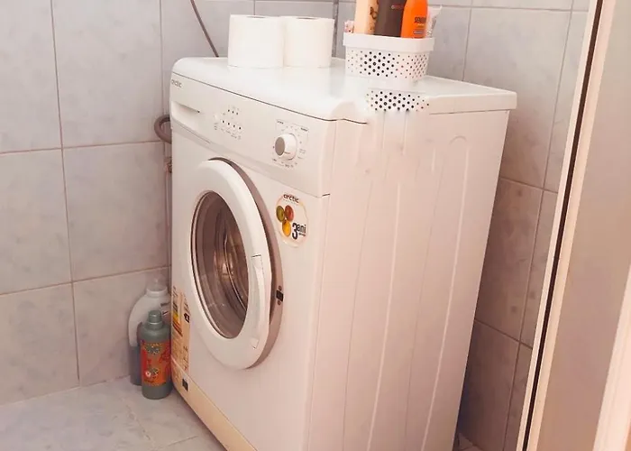 Liniste Confort Si Acces Rapid In Oras Parcare Apartmán *